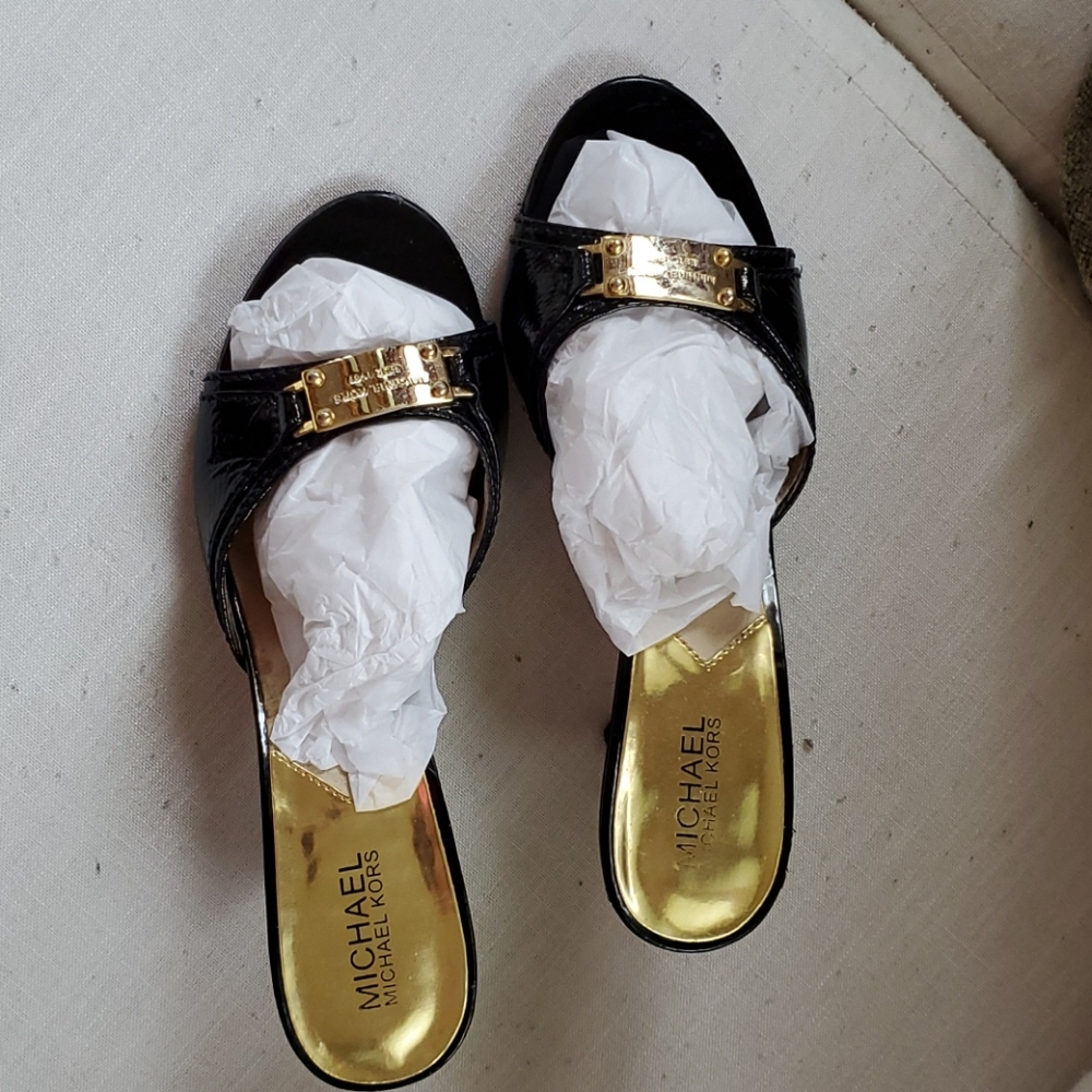 Sandal
